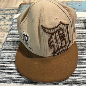 New Era Brown Detroit Tigers Base Ball Cap/Hat Fitted 7 3/4